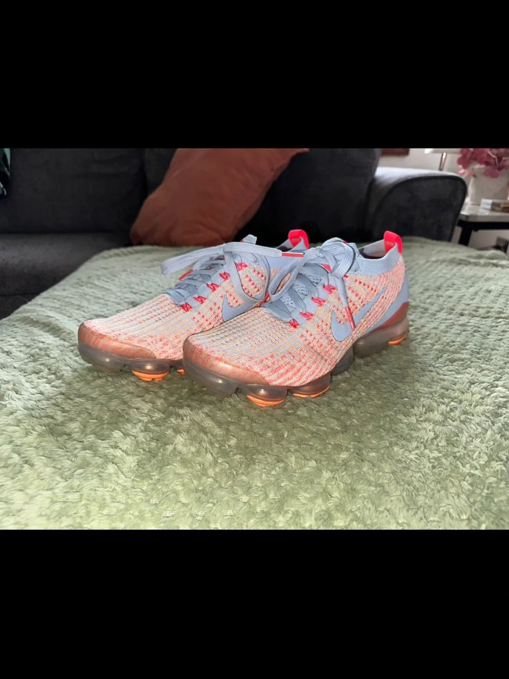 Nike Women’s Air Vapor Max Size 9.5 !!!